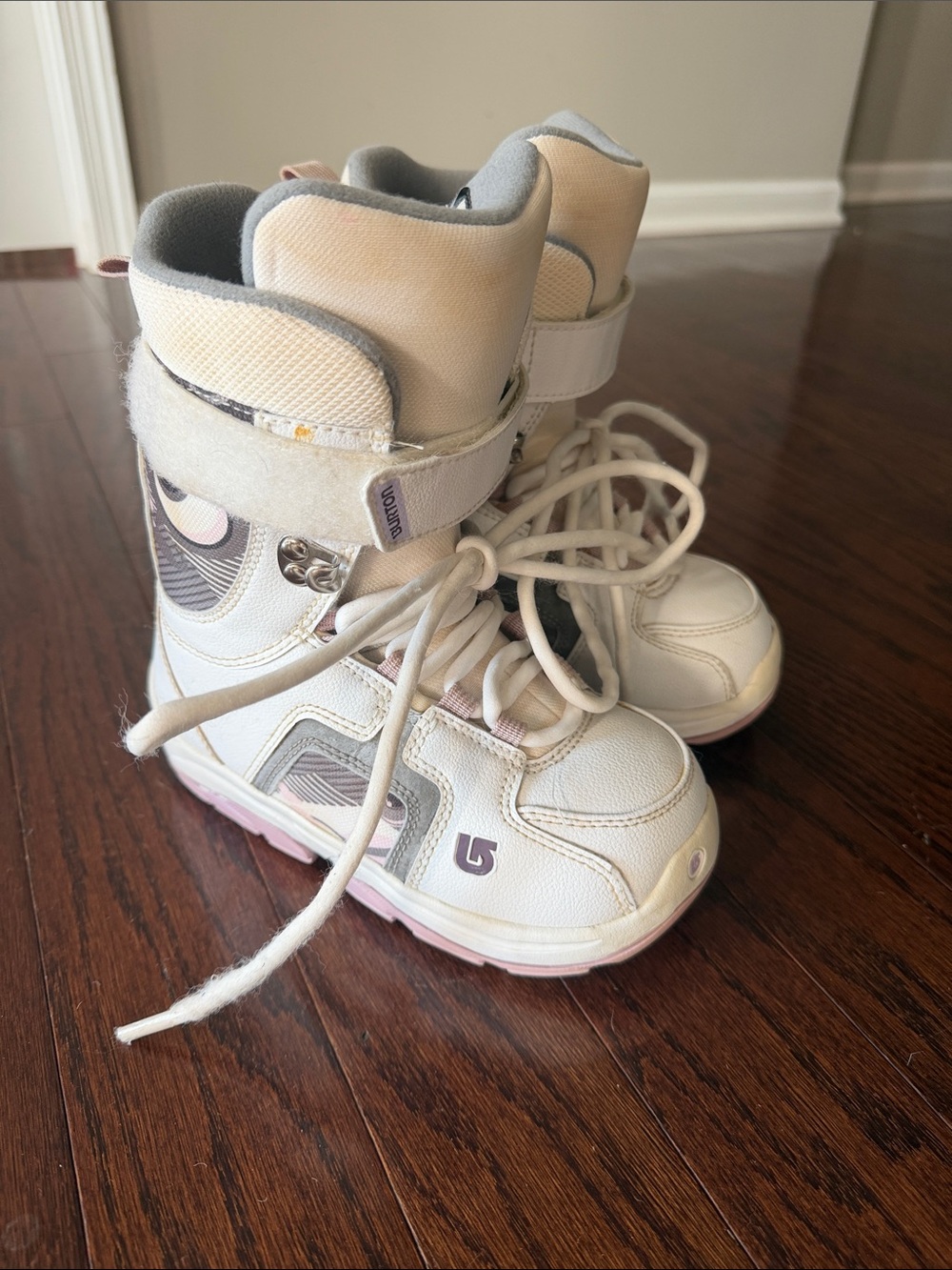 Burton Kids White and Light Pink Snowboard Boots